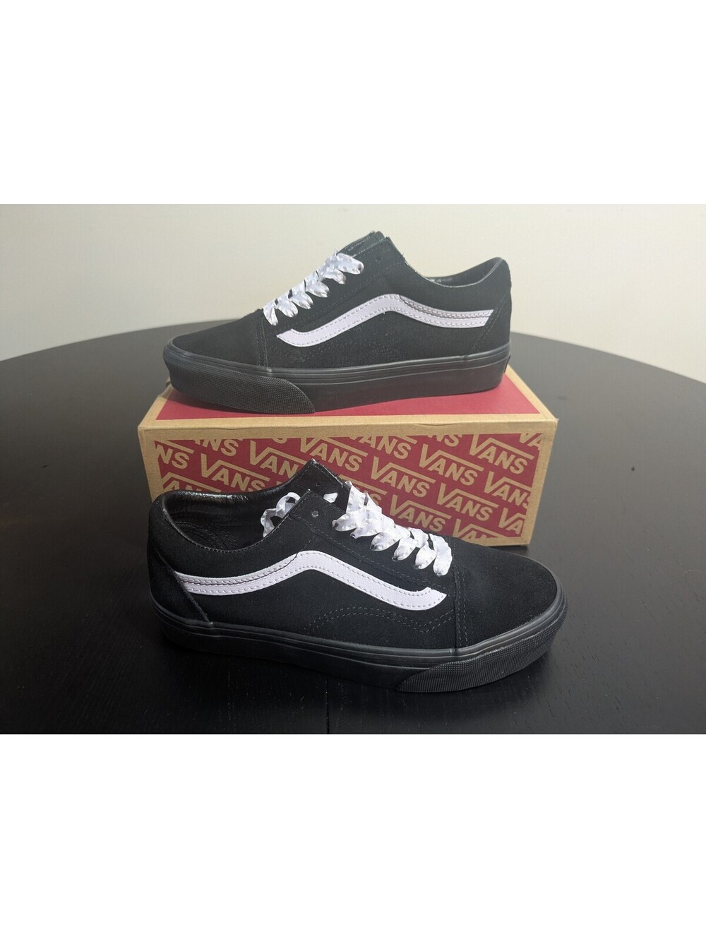 Vans Old Skool Black Suede Sneakers Size 5 -New in box